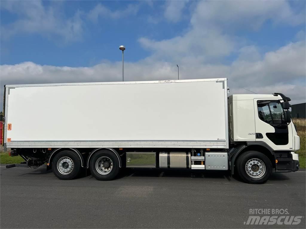 Volvo FE320 6x2*4 Tovornjaki zabojniki