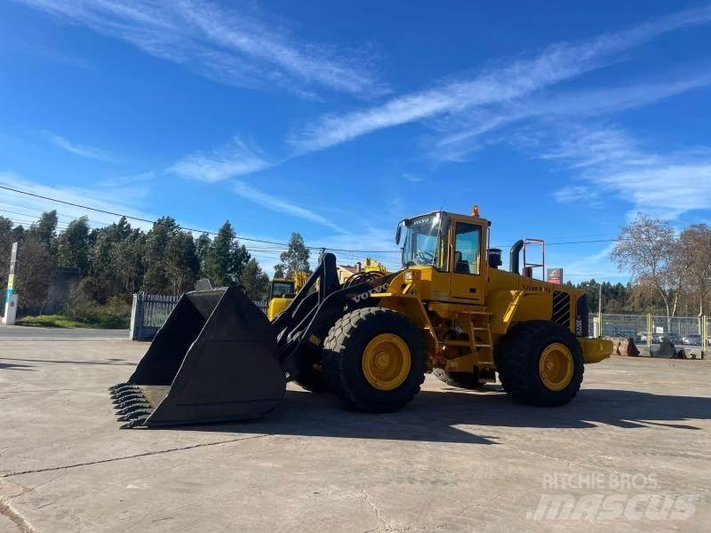Volvo L 220 E Kolesni nakladalci
