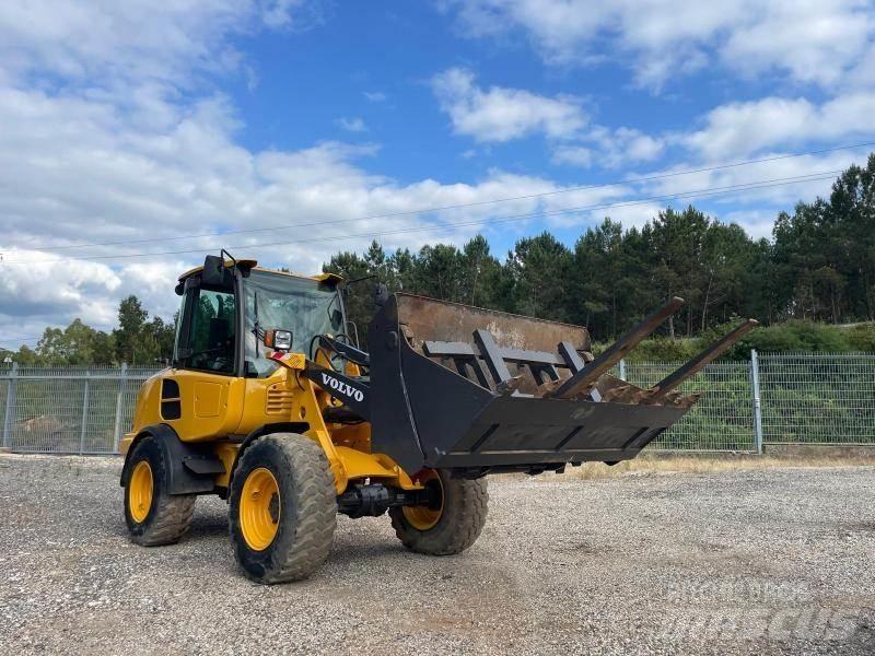 Volvo L 25 F Kolesni nakladalci