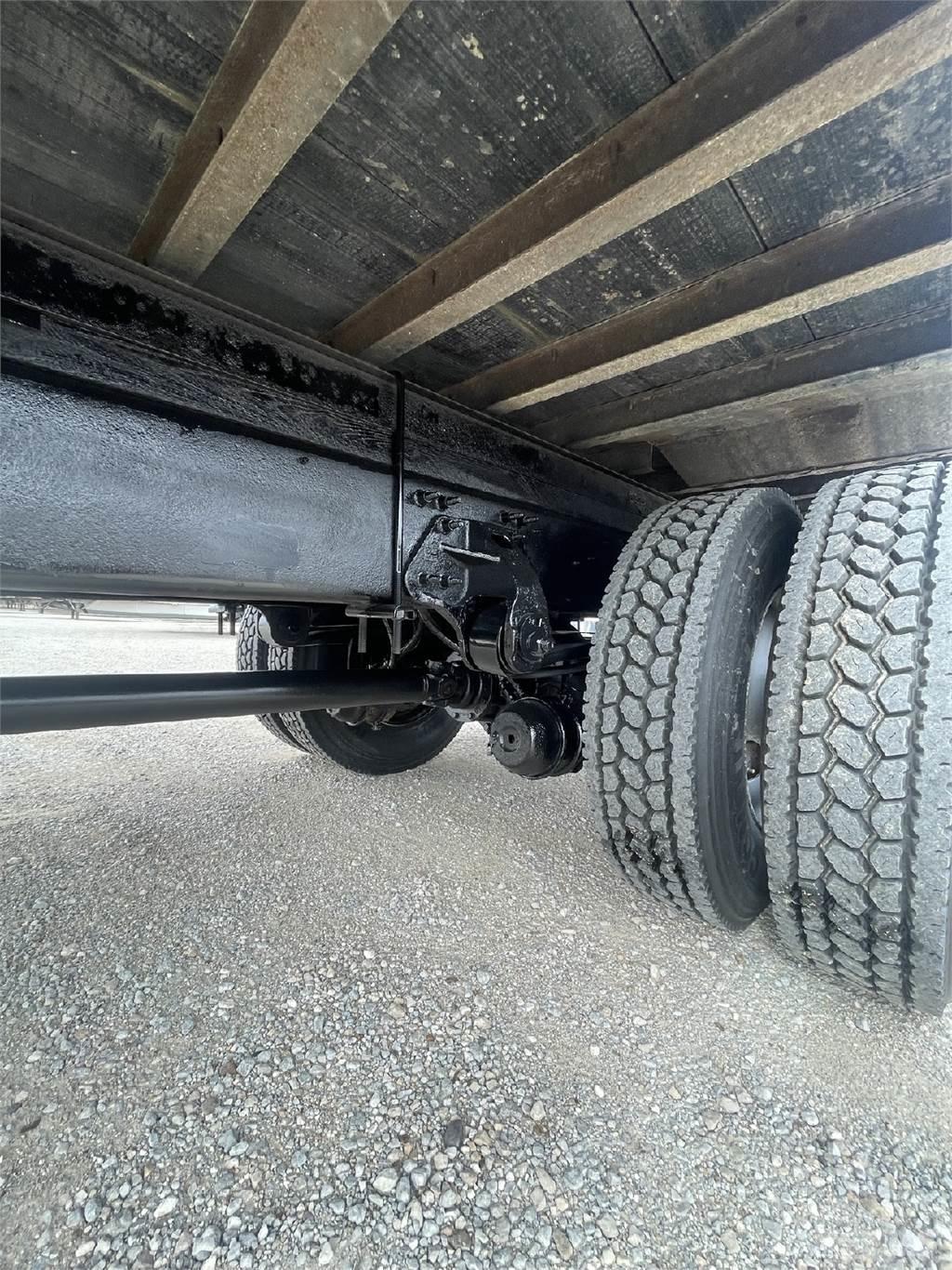 Hino 268 Tovornjaki zabojniki