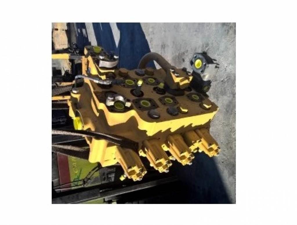 CAT 231D Drugo