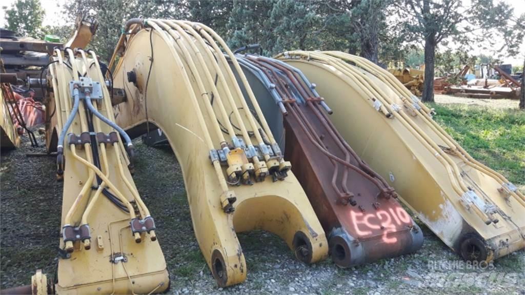 CAT 231D Podvozje in vzmetenje