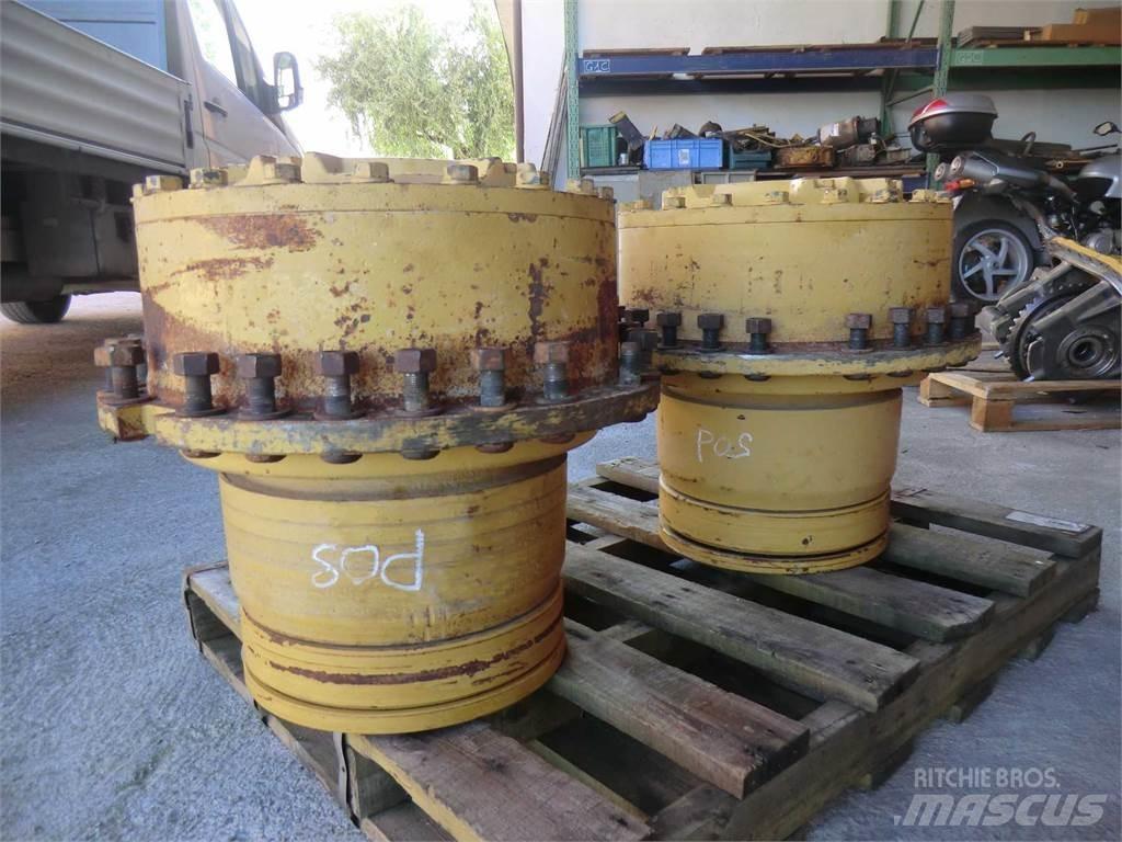 CAT 320B Drugo
