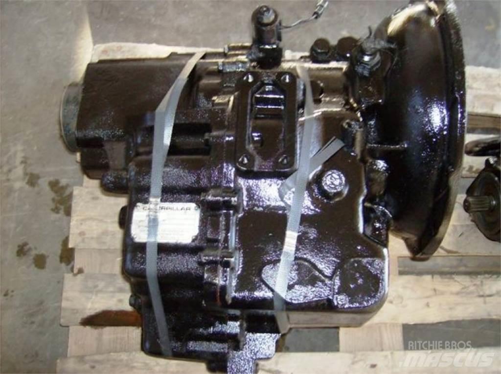 CAT 438C Drugo