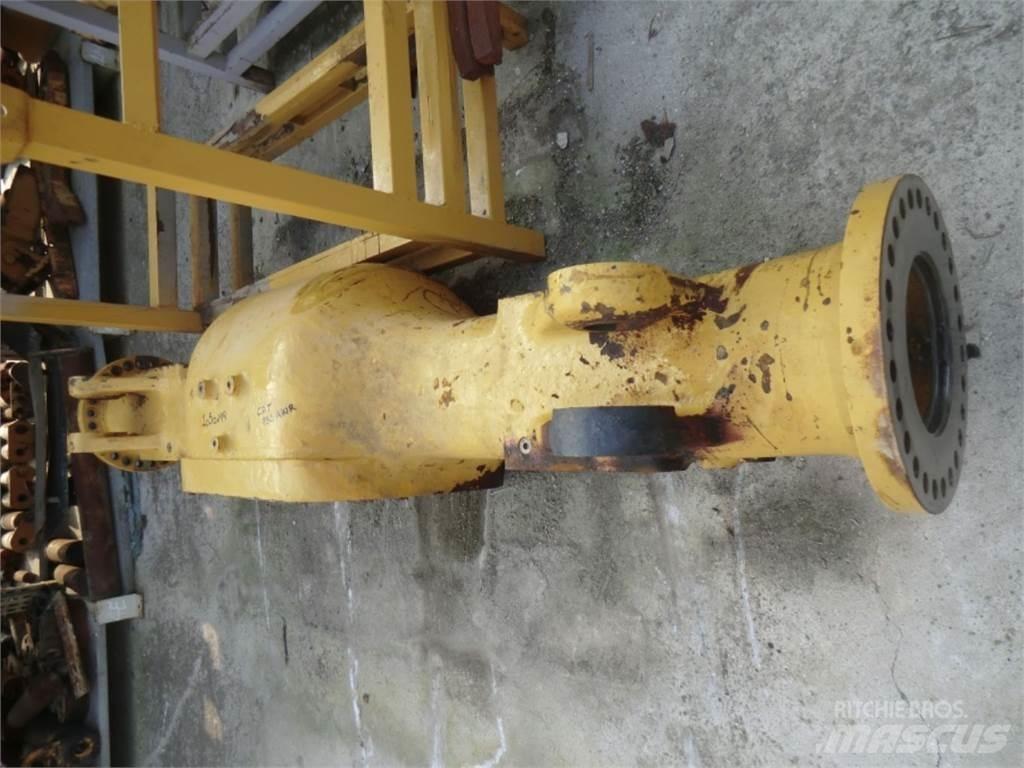 CAT 735 Drugo