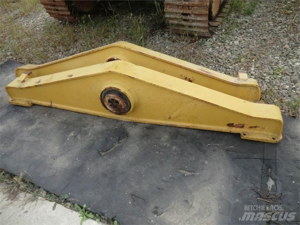 CAT 735 Drugo