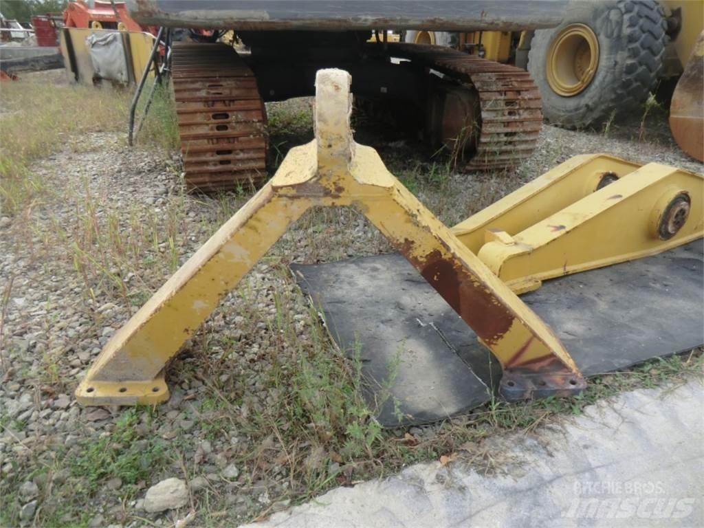 CAT 735 Podvozje in vzmetenje