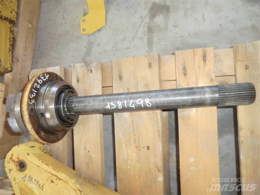 CAT 735 Drugo