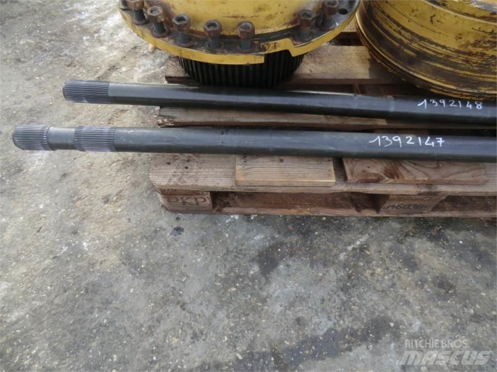 CAT 735 Drugo