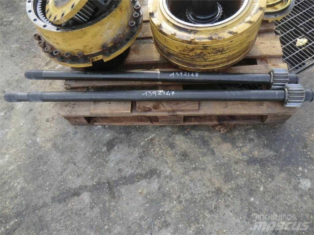 CAT 735 Drugo