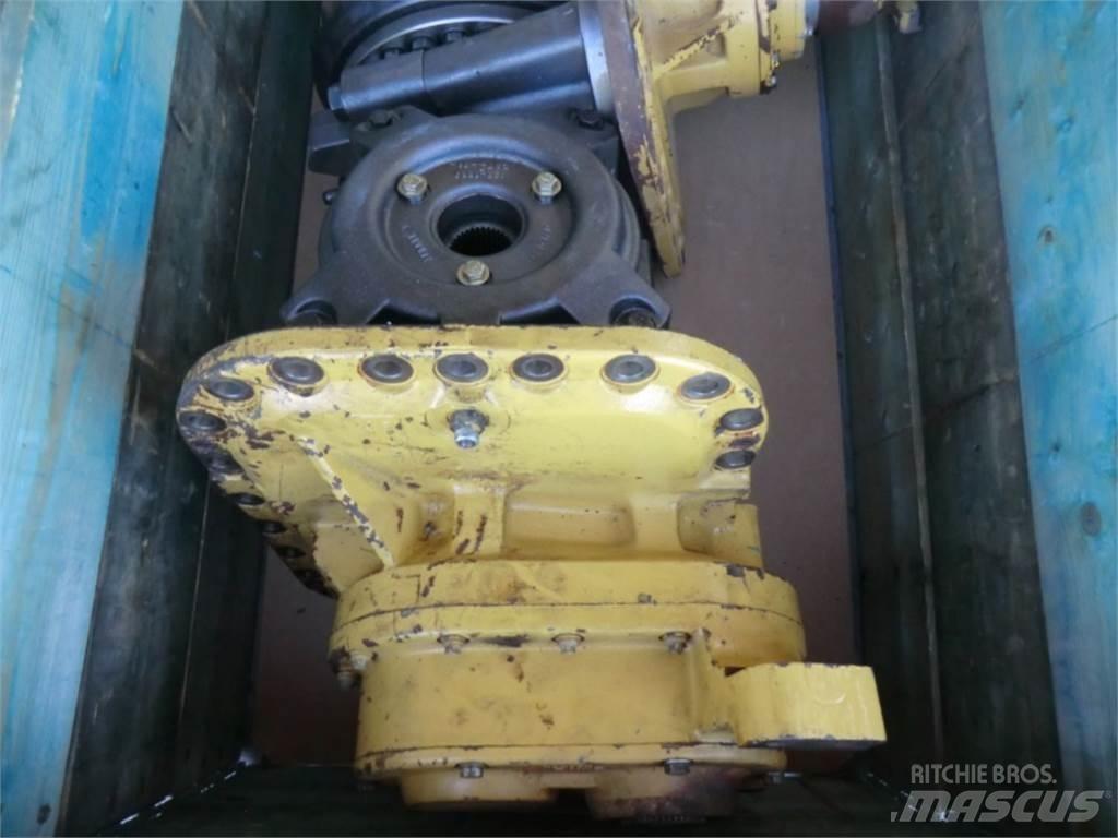 CAT 735 Drugo