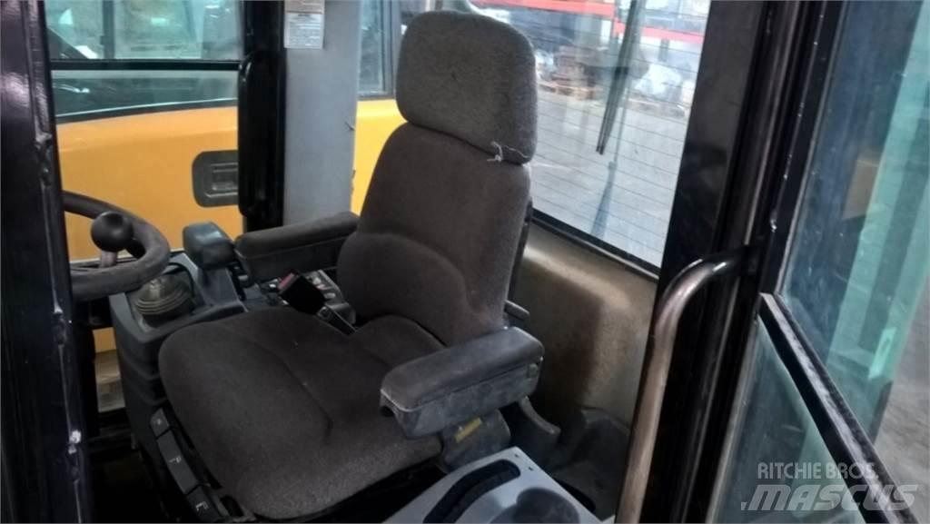 CAT 928G Podvozje in vzmetenje