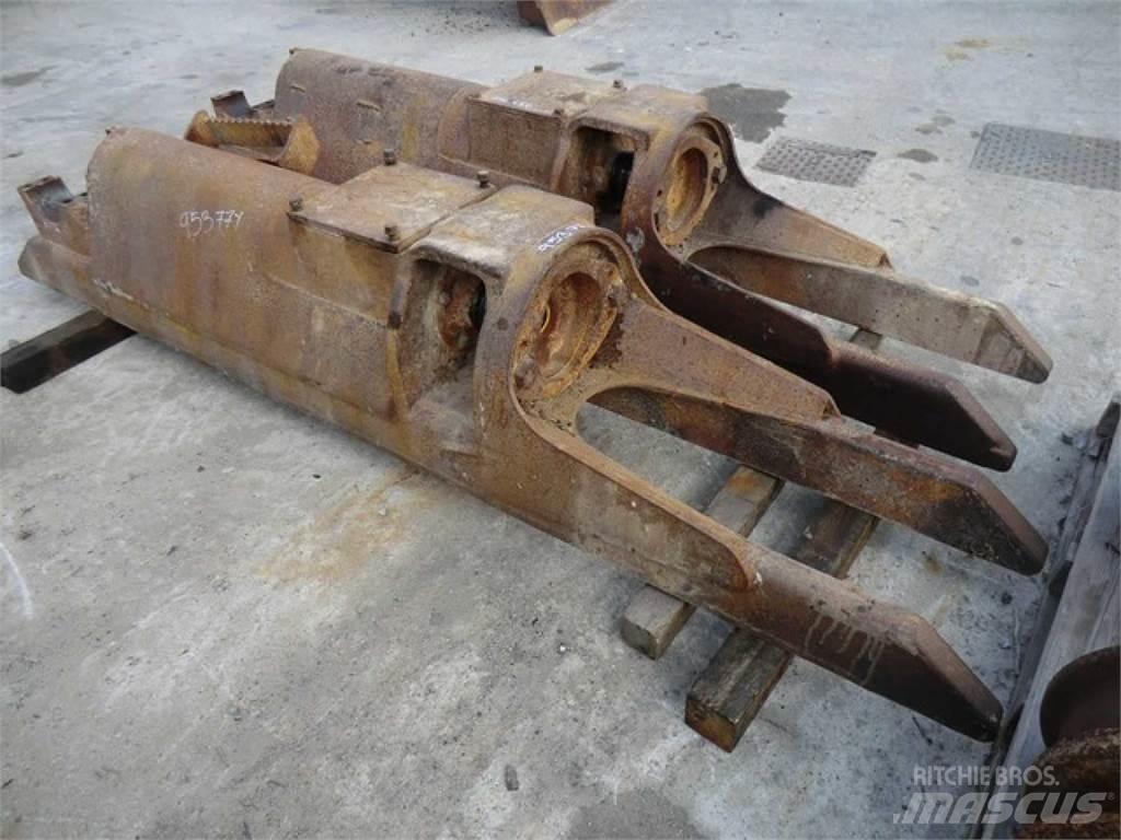 CAT 953 Gosenice