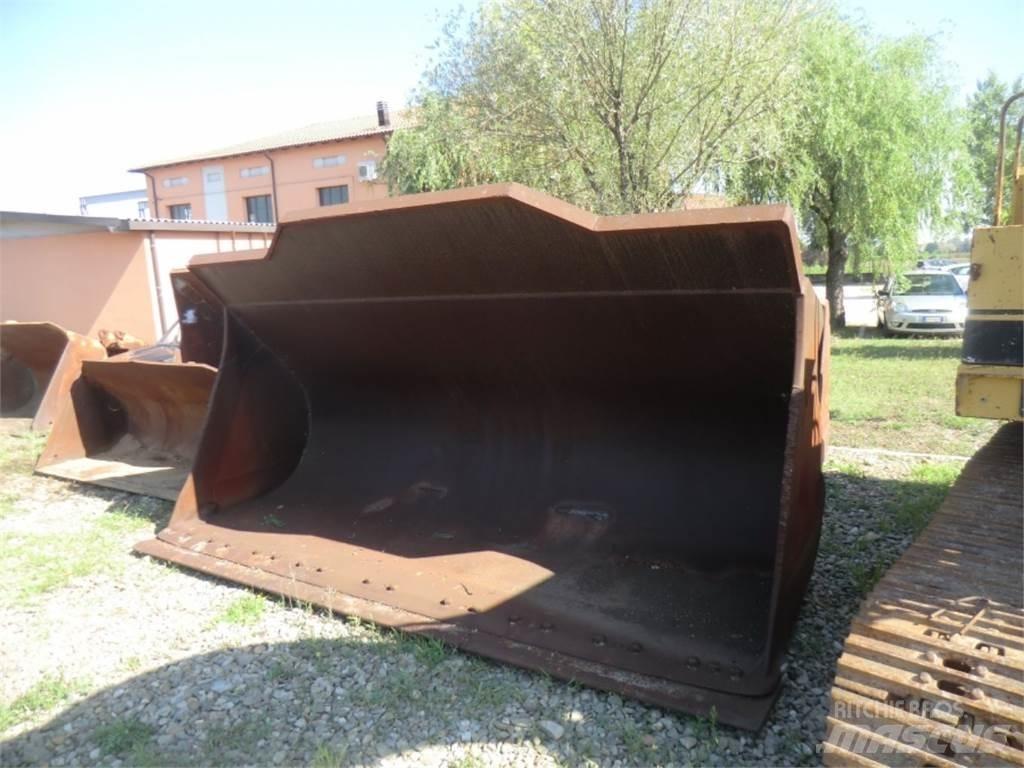 CAT 953 Drugo