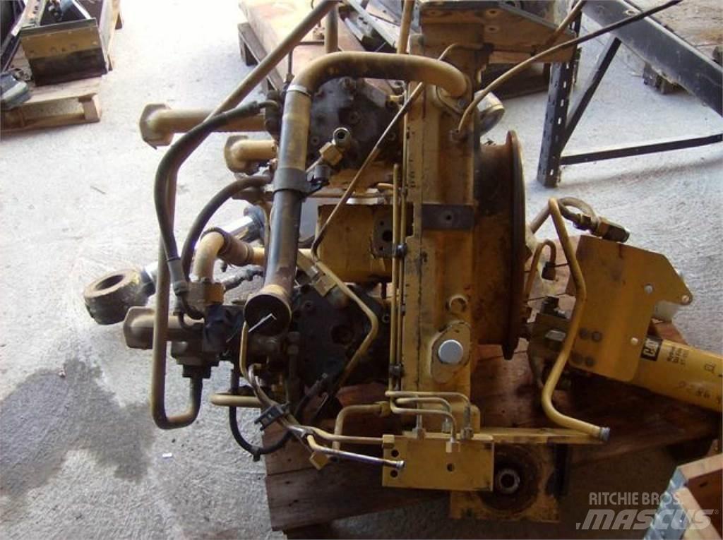 CAT 953C Drugo
