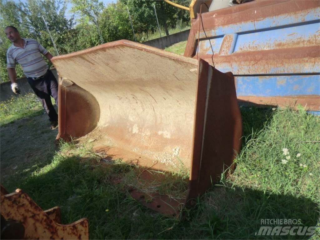 CAT 953C Drugo