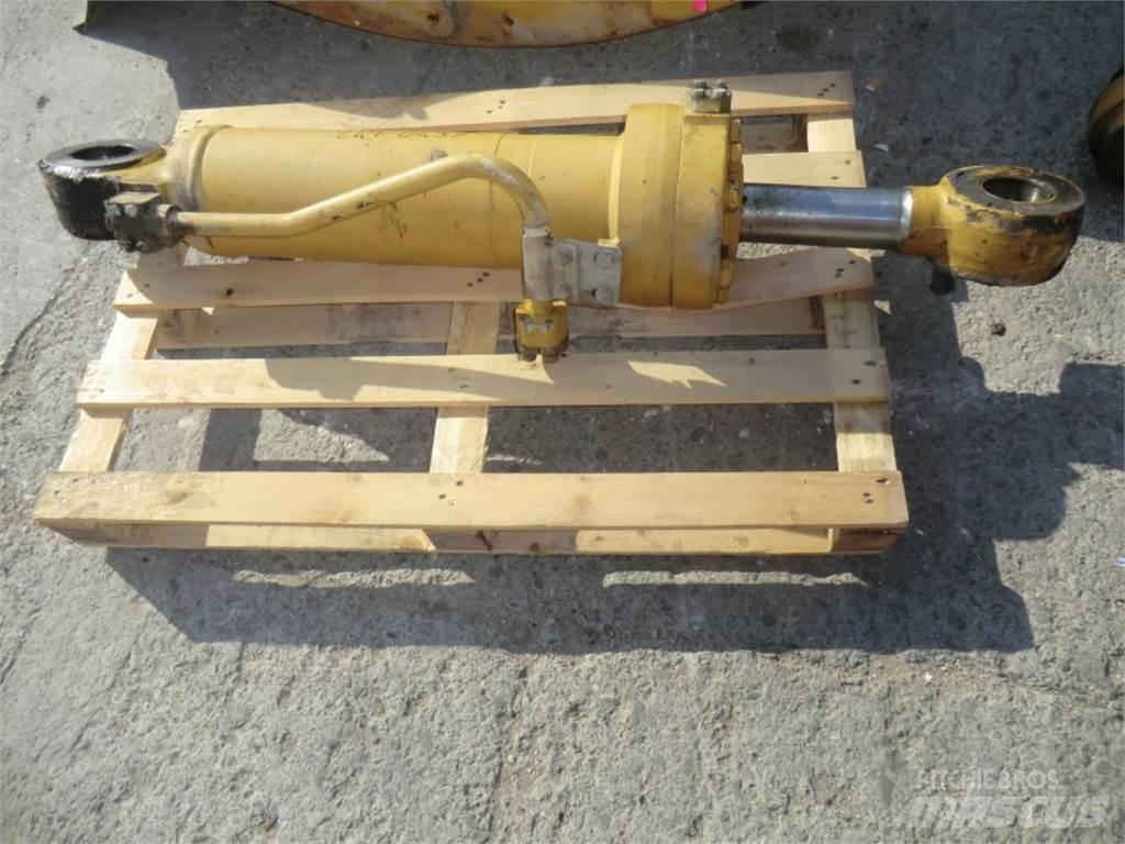 CAT 962H Drugo