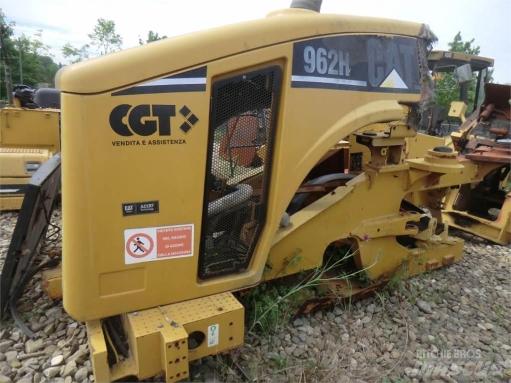 CAT 962H Podvozje in vzmetenje