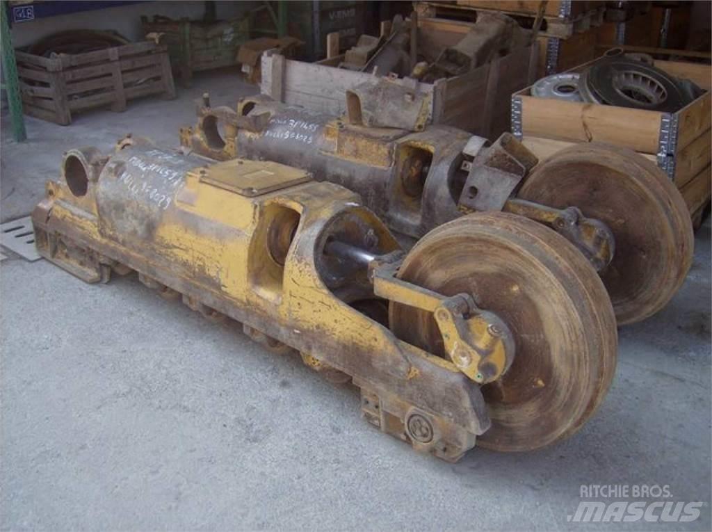 CAT 963 Gosenice