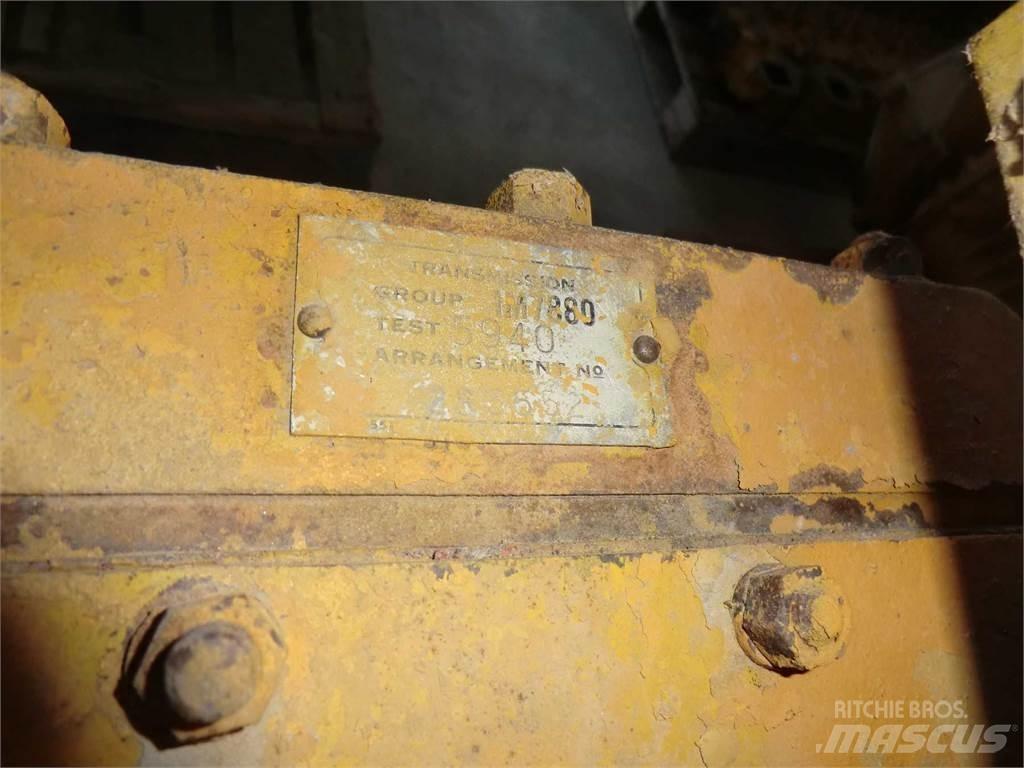 CAT 963D Drugo