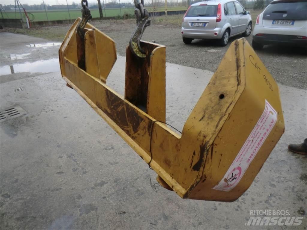 CAT 963D Podvozje in vzmetenje
