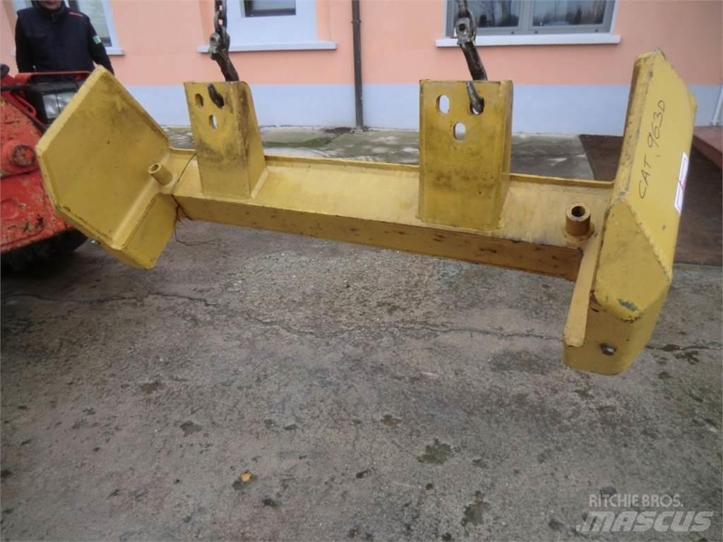 CAT 963D Podvozje in vzmetenje