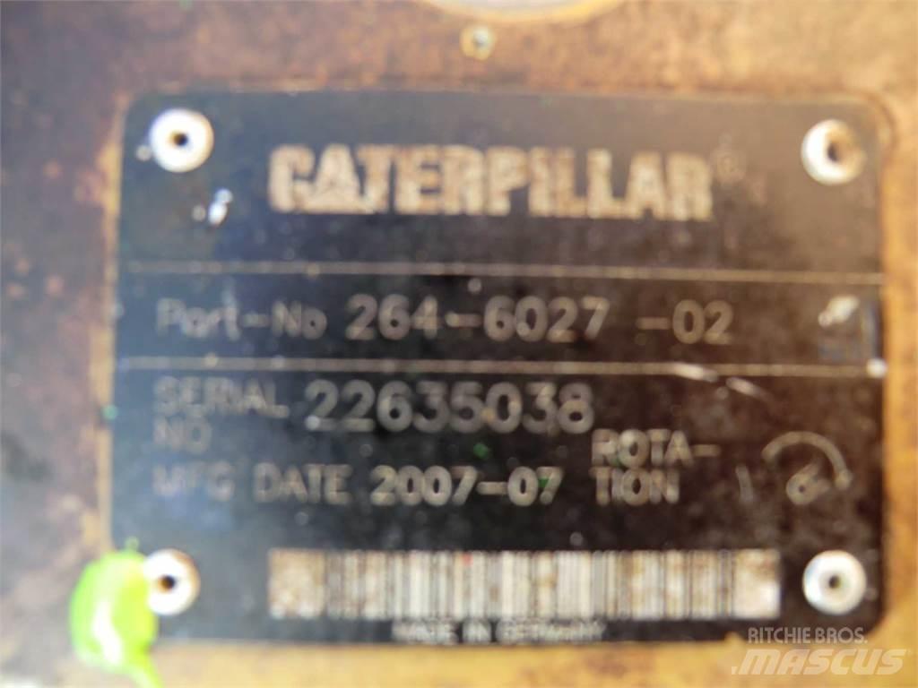 CAT 963D Drugo