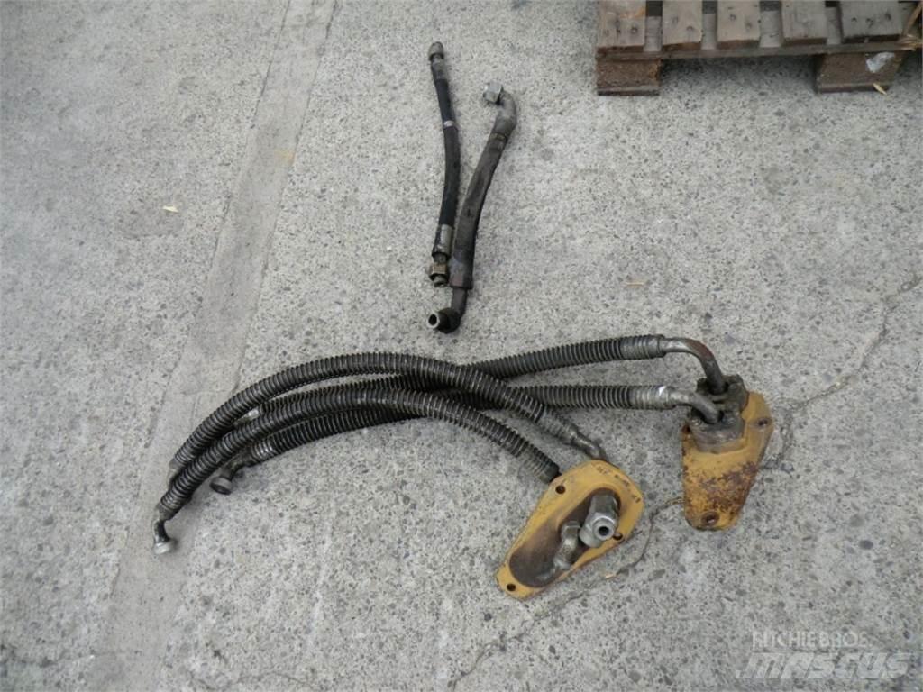 CAT 963D Drugo