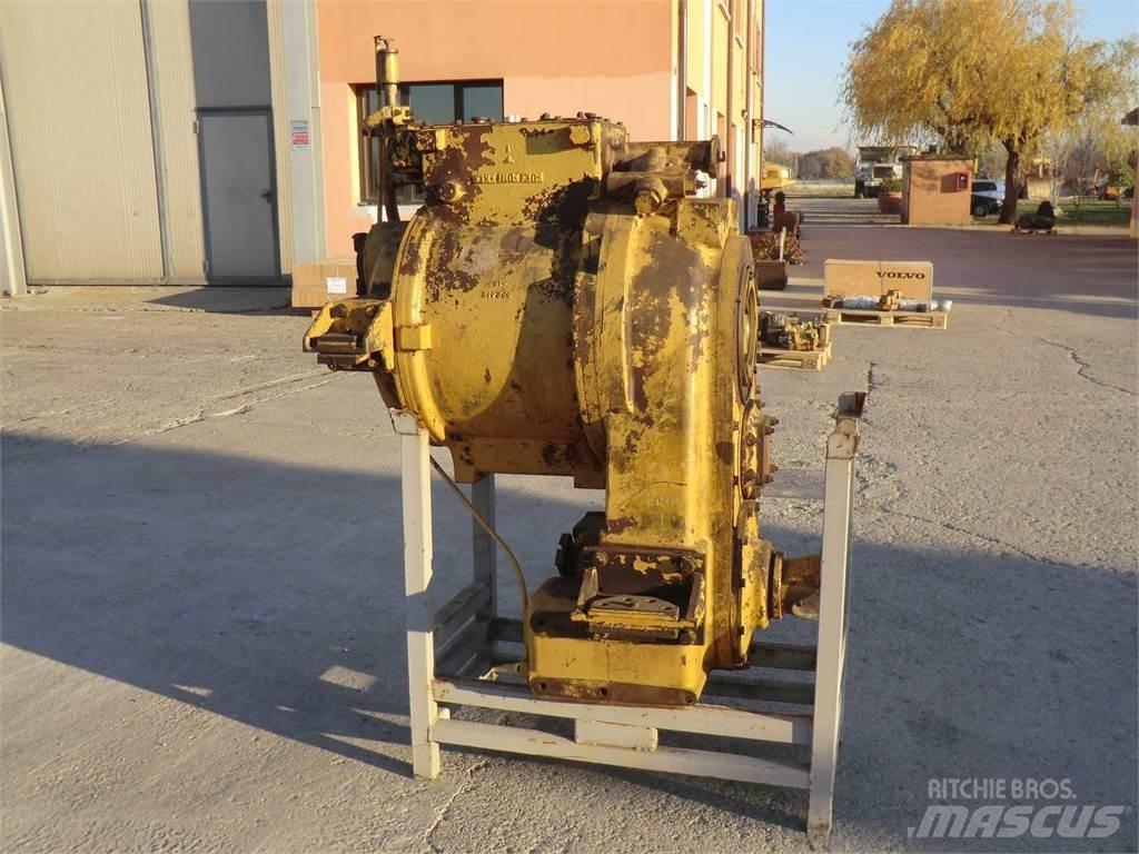 CAT 988B Drugo