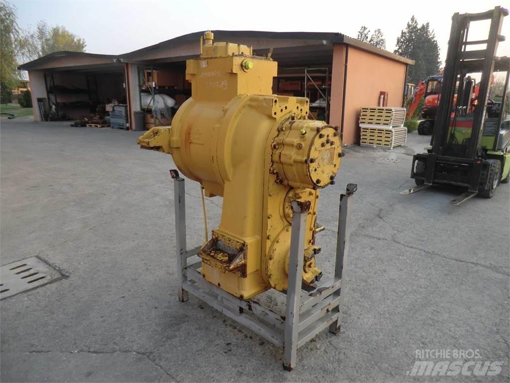 CAT 988B Drugo