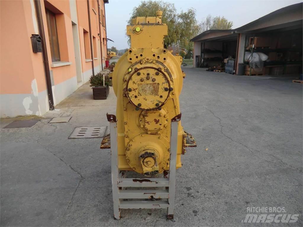 CAT 988B Drugo