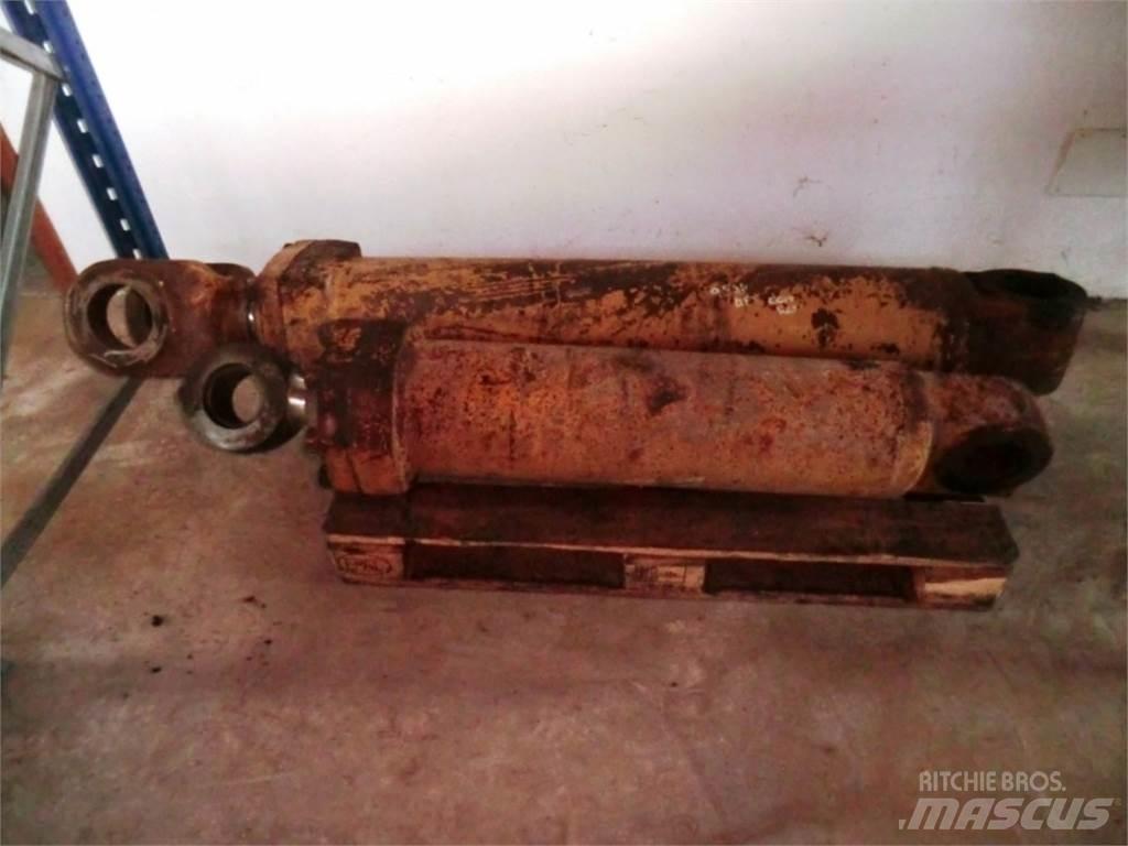 CAT 988B Drugo
