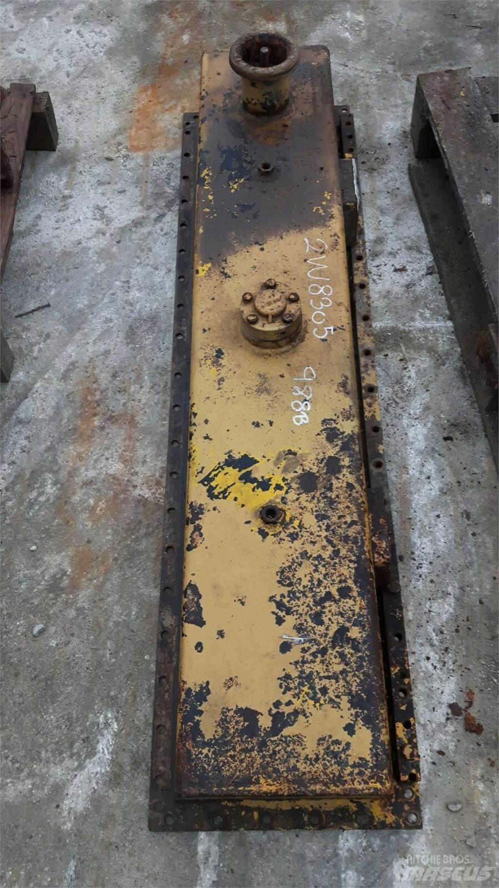 CAT 988B Drugo