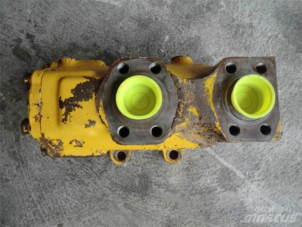CAT 988B Drugo