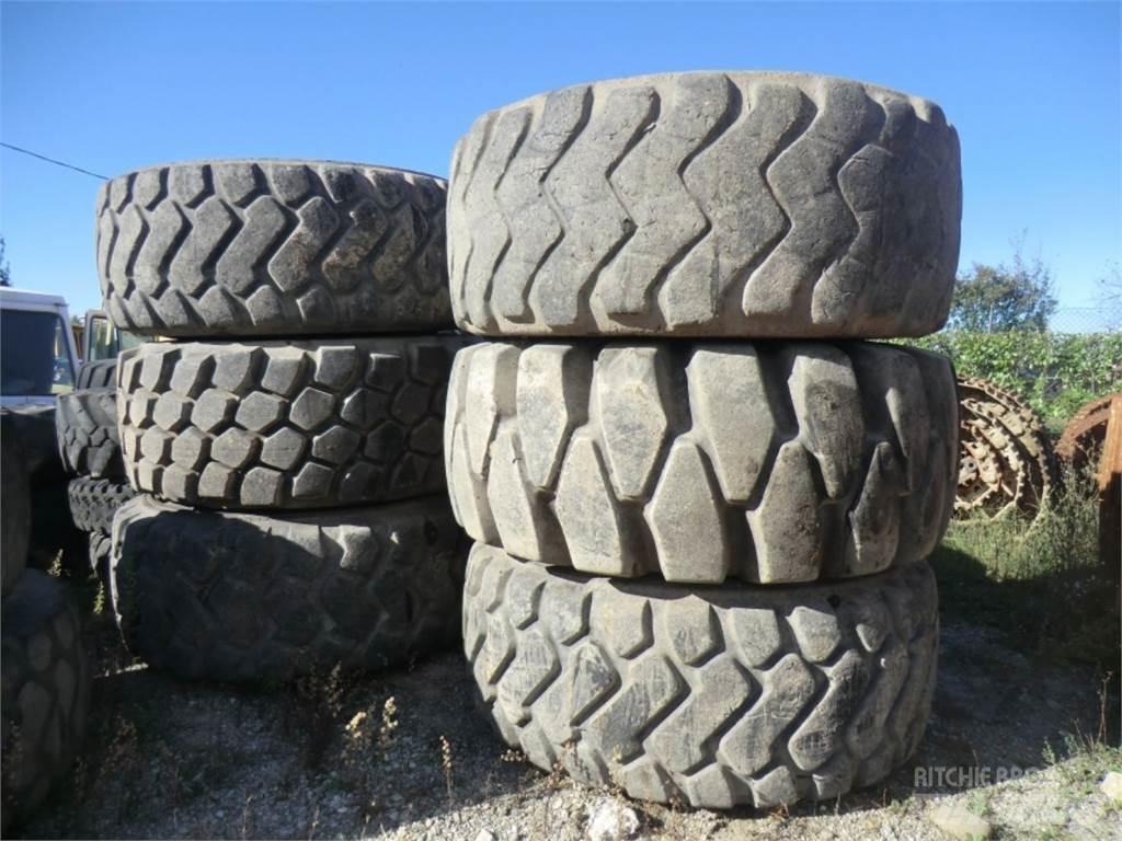 CAT 988G Drugo