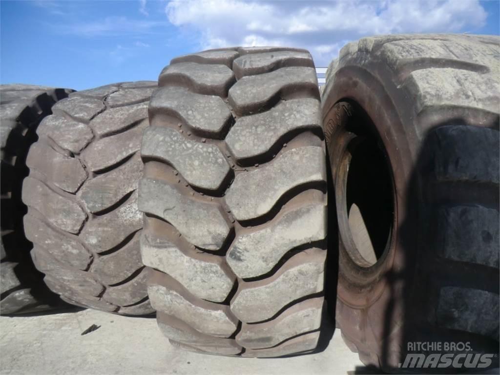 CAT 988G Drugo