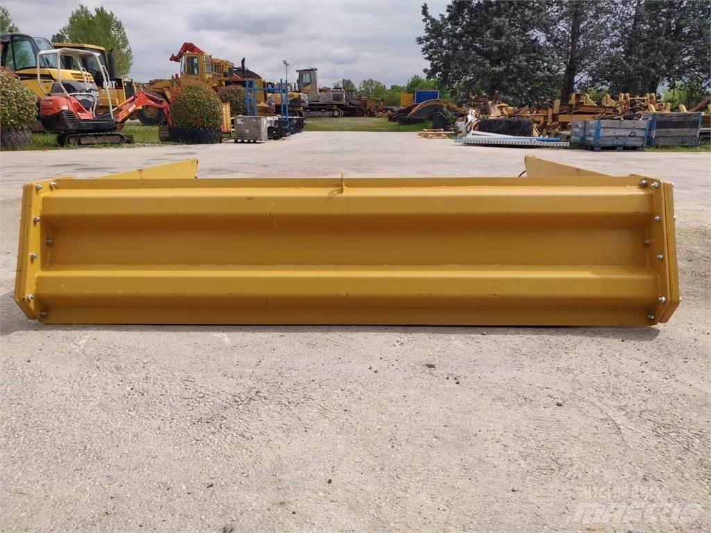 CAT 988G Drugo