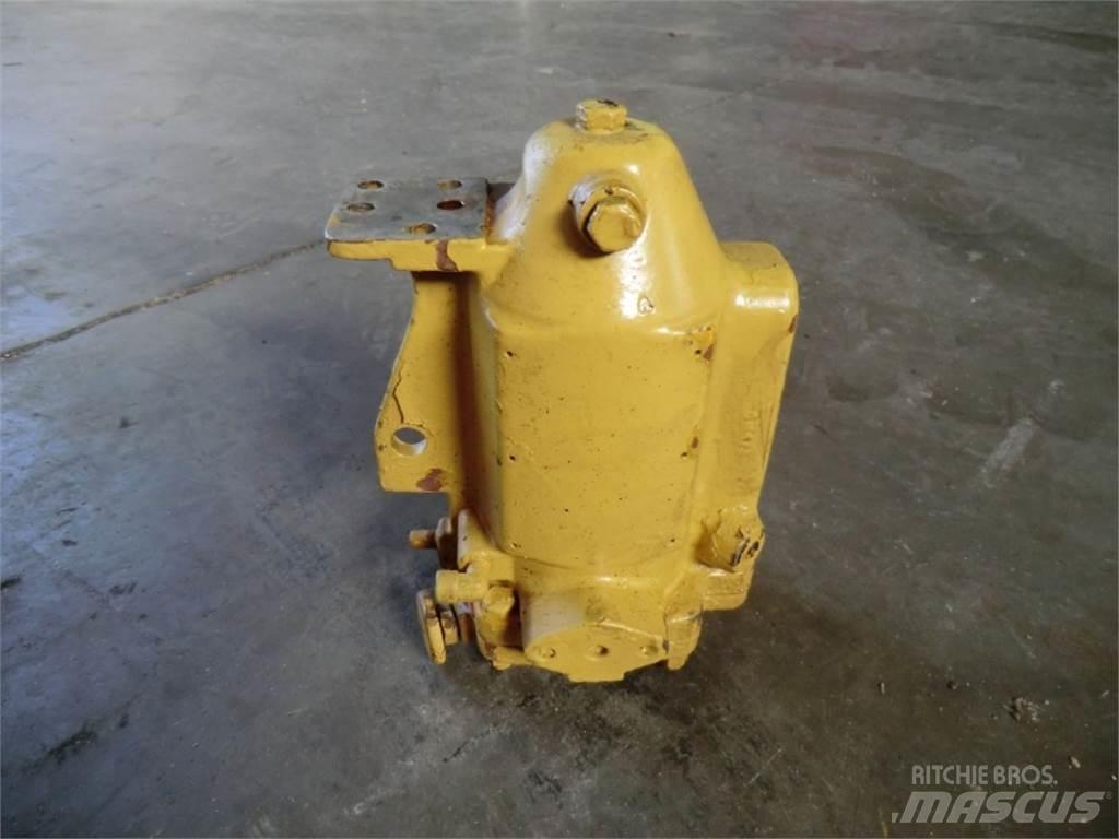 CAT D333 Motorji
