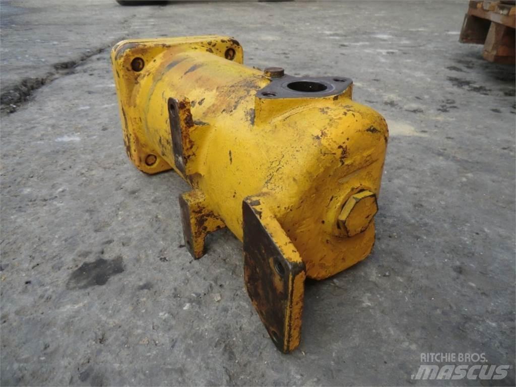 CAT D333 Motorji