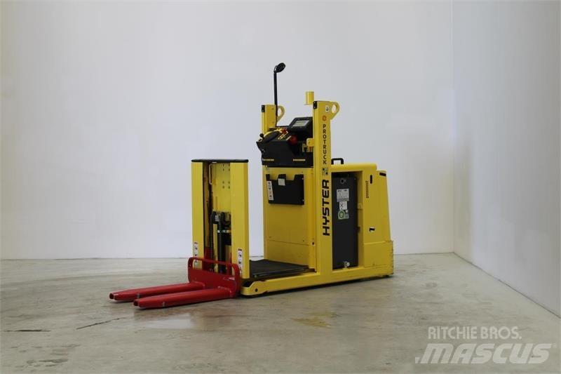 Hyster K1.0L Nizko dvižni komisionirni viličar