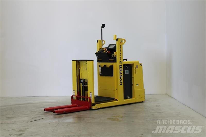 Hyster K1.0L Nizko dvižni komisionirni viličar