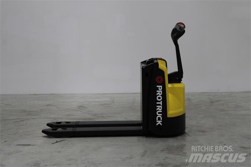 Hyster P1.6 Električni nizko dvižni viličar