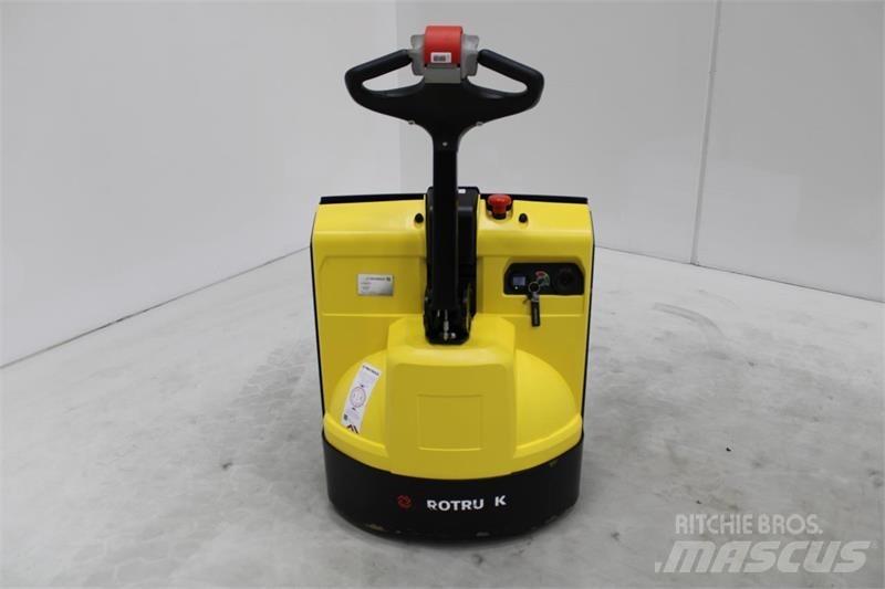 Hyster P1.6 Električni nizko dvižni viličar