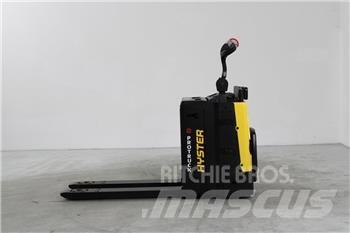 Hyster P2.0S Električni nizko dvižni viličar s stojiščem