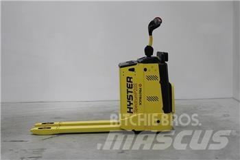 Hyster P2.0S Električni nizko dvižni viličar s stojiščem