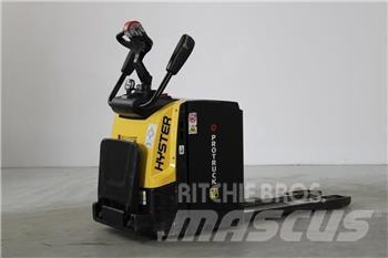 Hyster P2.0S Električni nizko dvižni viličar s stojiščem
