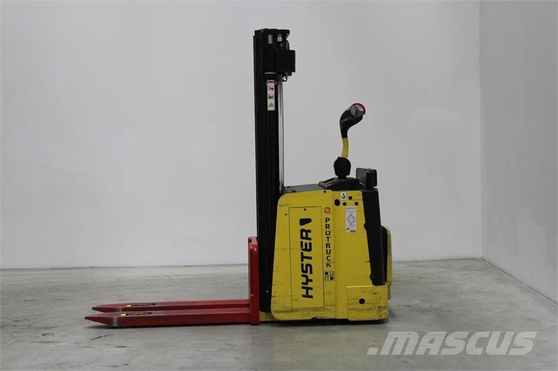 Hyster P2.0S Električni nizko dvižni viličar s stojiščem