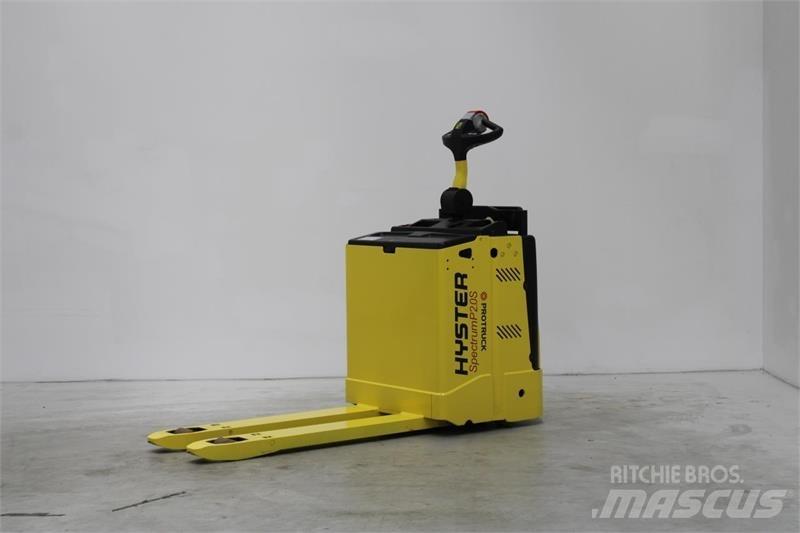 Hyster P2.0S Električni nizko dvižni viličar s stojiščem