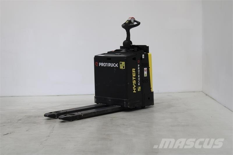 Hyster P2.0S Električni nizko dvižni viličar s stojiščem