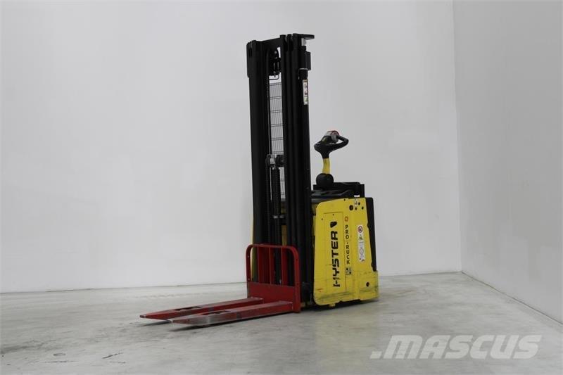Hyster S1.5S Samopogonski ročni viličarji